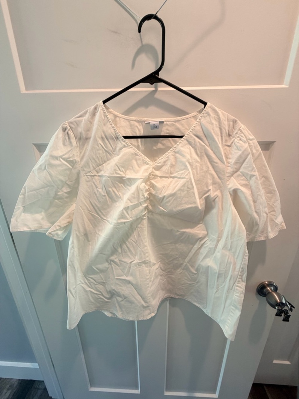 Liz Claiborne White Blouse XL Short Sleeve V Neck Lightweight Classic Top Women